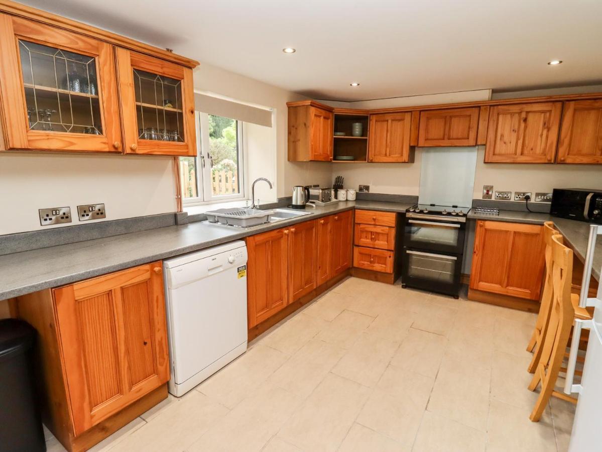 1 Greenway Cinderford Εξωτερικό φωτογραφία