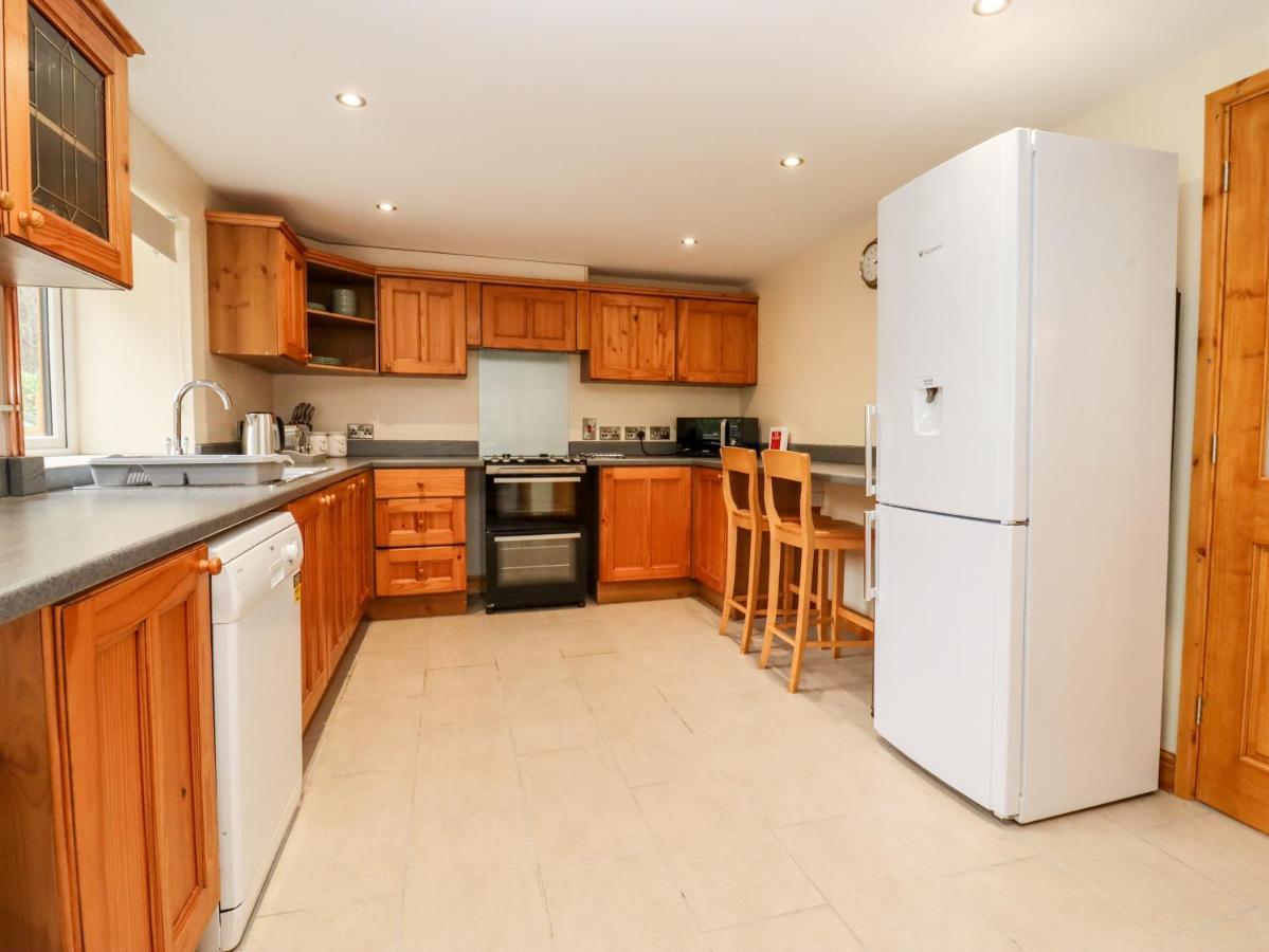 1 Greenway Cinderford Εξωτερικό φωτογραφία