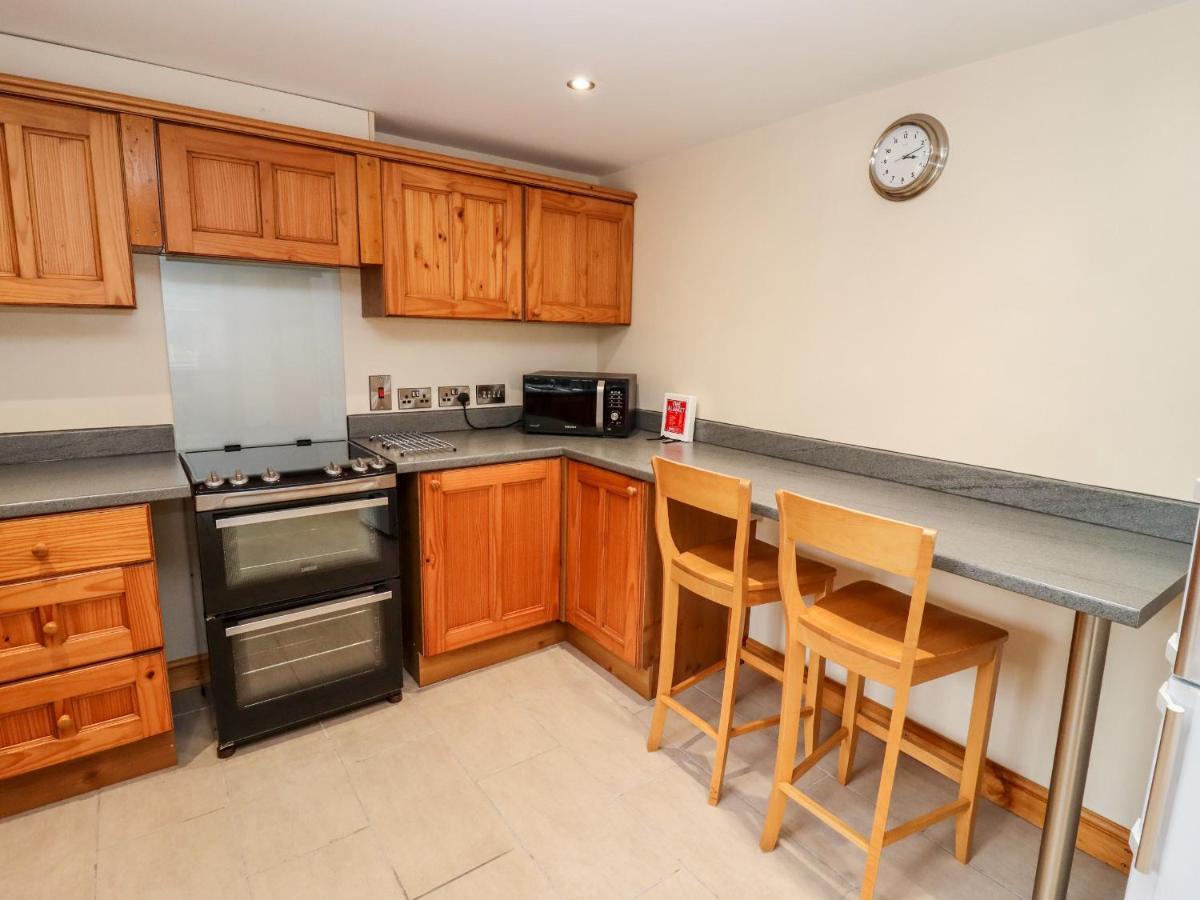 1 Greenway Cinderford Εξωτερικό φωτογραφία