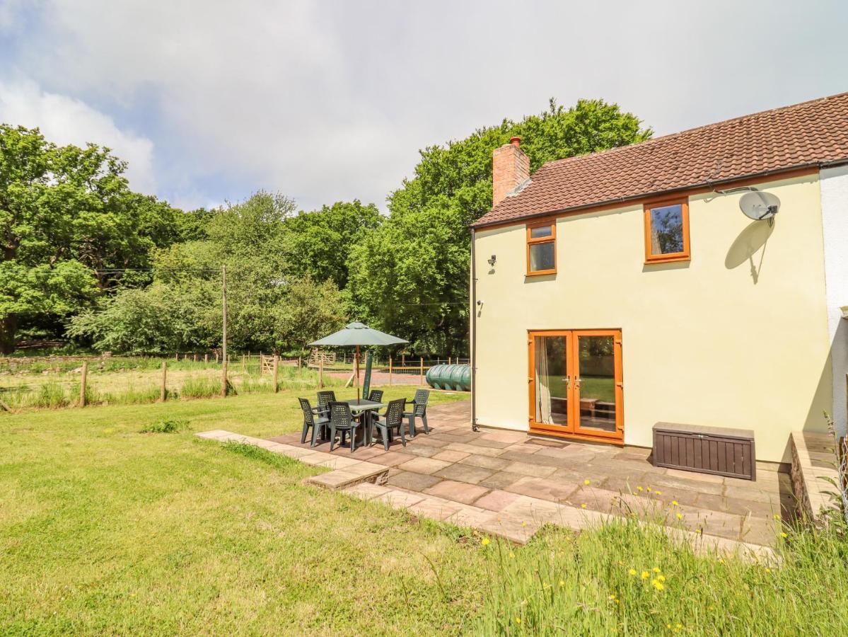 1 Greenway Cinderford Εξωτερικό φωτογραφία