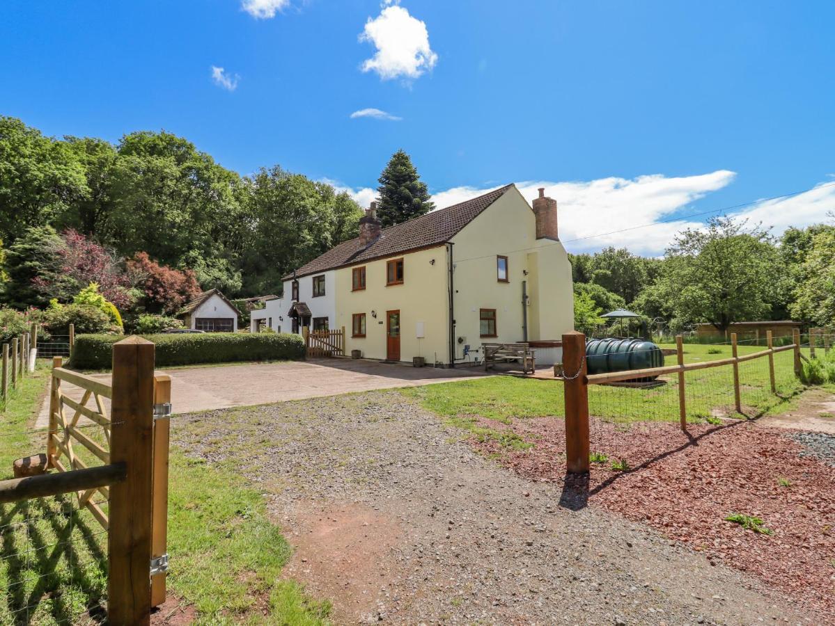 1 Greenway Cinderford Εξωτερικό φωτογραφία