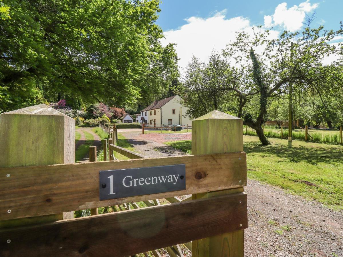 1 Greenway Cinderford Εξωτερικό φωτογραφία