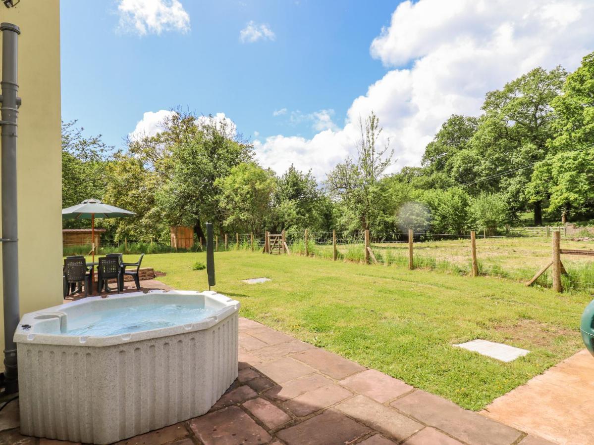 1 Greenway Cinderford Εξωτερικό φωτογραφία